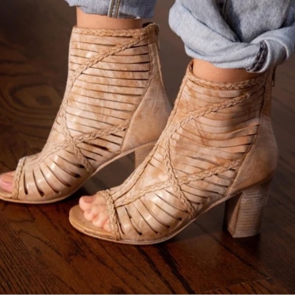 Diba True Pebble ROC Pecan Leather Women's Heeled Sandals - Picture 1 of 4